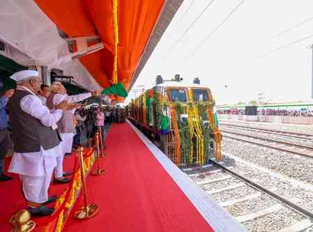 PM Modi flags off Bikaner-Mumbai Express from re-developed Deshnoke station in Rajasthan
