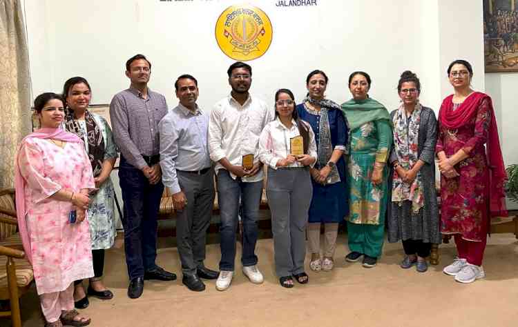 Jatinder Bhatia bags 2nd position in University Exams