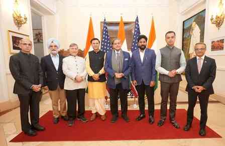 MPs team led by Tharoor starts anti-terrorism 'peace mission'