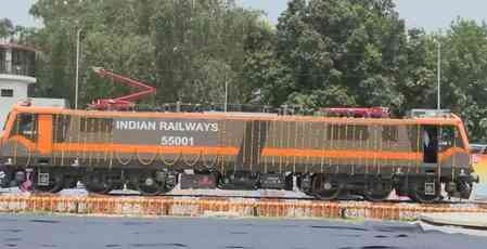 PM Modi inaugurates loco manufacturing railway workshop, flags off 1st 'made in Dahod' electric locomotive