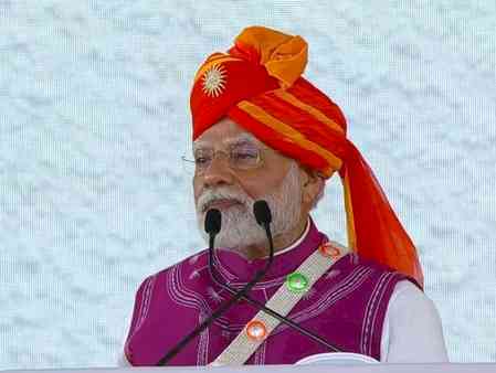 Dedicated myself to nation, says PM Modi in Gujarat after unveiling Rs 24,000 crore development projects 