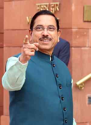 BJP turns the tables: Reminds Congress of 1975 Emergency, Article 356 ‘misuse’