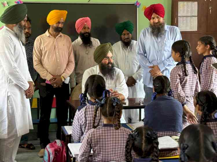 Punjab Sikhya Kranti- Punjab GENCO Chairman dedicates infrastructure development projects worth Rs 1.78 crores in six govt schools