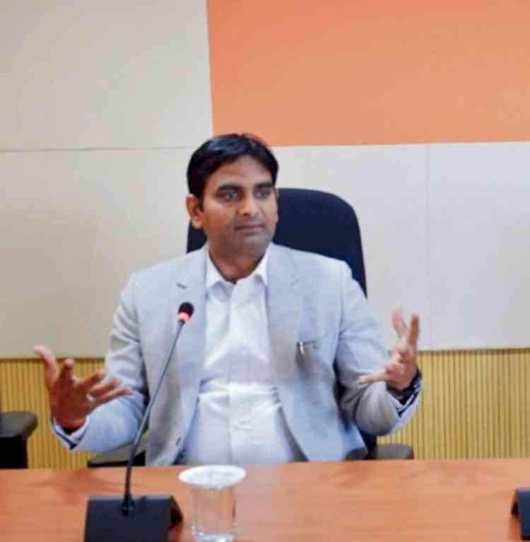 Raja Khas Becomes Himachal’s First Solar Model Village: DC Hemraj Bairwa