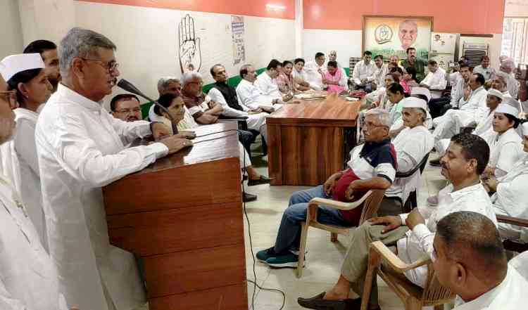 स्वतंत्र भारत के वास्तविक शिल्पकार थे पं. नेहरूः विधायक बत्तरा