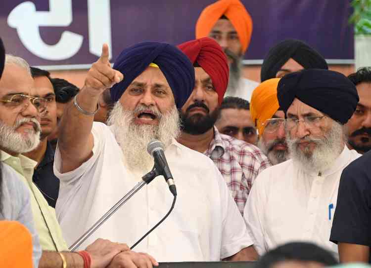 Sukhbir S Badal demands AAP govt withdraw notification to acquire 24,000 acres of land adjoining Ludhiana or be ready to face an agitation to secure the rights of farmers.