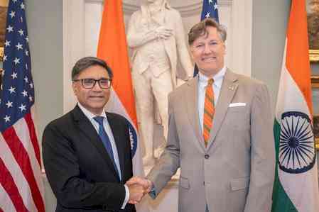 US calls for 'fair and reciprocal' trade access in talks with India 