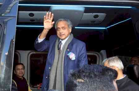 Knives out in Congress over Op Sindoor outreach, Udit Raj-Shashi Tharoor spat heats up