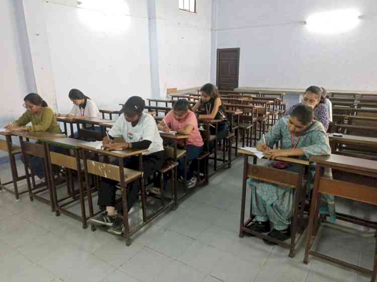 Economics Association of PCM S.D. College for Women holds Article Writing Competition
