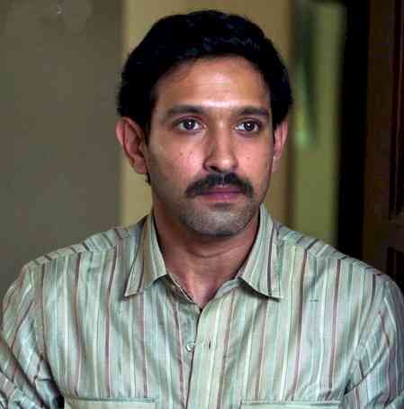 Vikrant Massey, Medha Shankr reunite to read deleted scene from '12th Fail'