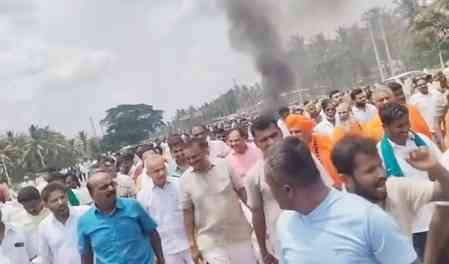 Farmers, BJP protest against Karnataka govt over Hemavathi Link Canal project