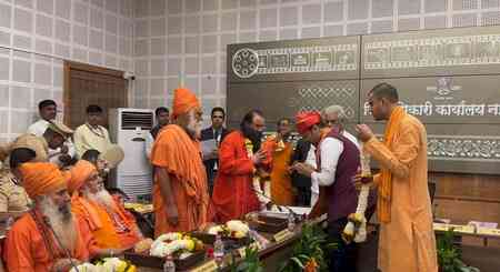 CM Fadnavis chairs 2027 Nashik Kumbh Mela prep meet, assures smooth arrangements