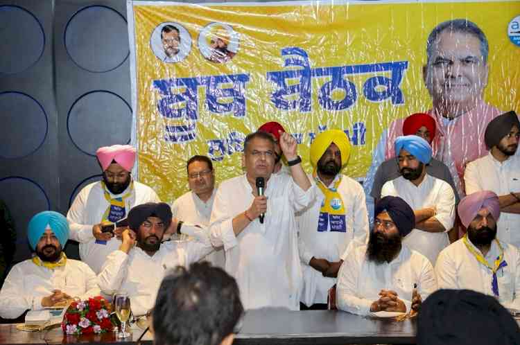 Minister Dhaliwal Backs MP Arora, Urges Voters to Choose Development