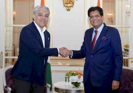 Piyush Goyal meets top global CEOs, discusses India's potential in EV, RE sectors