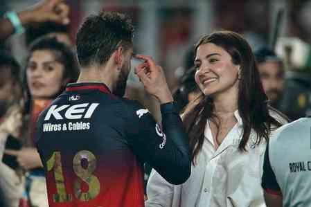 Suniel Shetty describes Virat and Anushka’s emotional moment after IPL win as 'a love story sealed with glory'