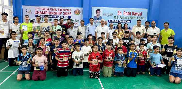 अनुशासन एवं टीम भावना विकसित करने में खेलों की अहम भूमिकाः प्रीति बंसल
