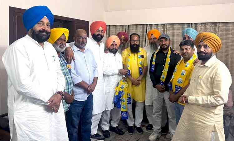 Former Congress State General Secretary Jasbir Lavan, Along with His Supporters, Joins AAP