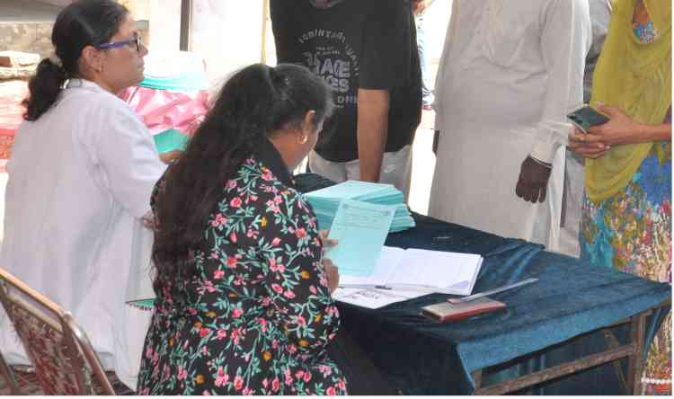 DMC&H in Collaboration with Ganga Acrowools Organized a Free Medical Camp at Kot Sekhon