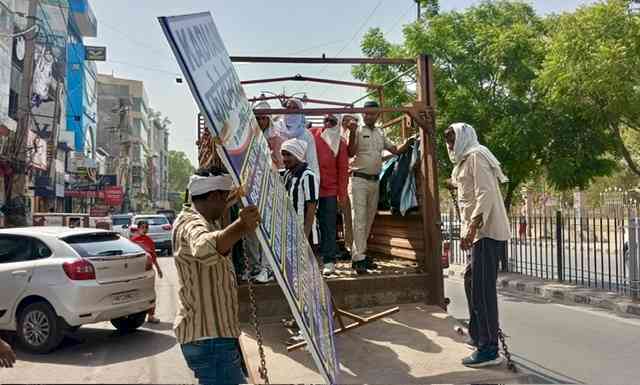 अतिक्रमण करने व गंदगी फैलाने वालों पर नगर निगम ने कसा शिकंजा