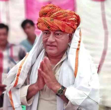 Congress expels Laxman Singh for 6 years, had called Rahul Gandhi 'naive'