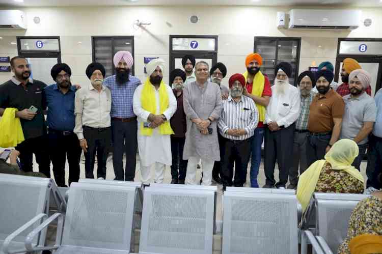 Set a new example by registering record-breaking polling: MP Arora