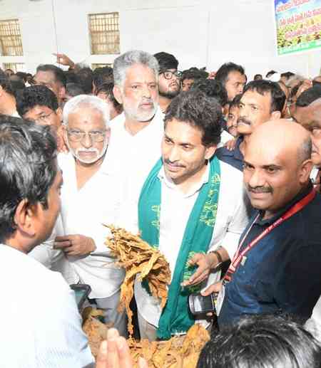 Farmers in distress in Andhra Pradesh, says Jagan