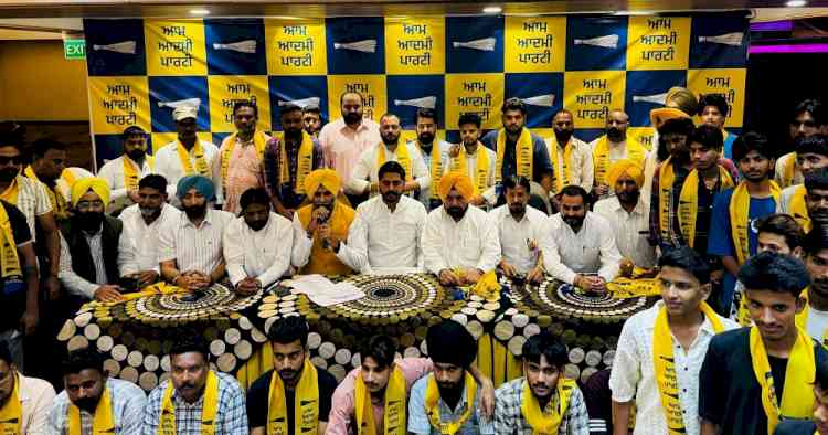 Congress Faces Major Setback in Ludhiana West! Hundreds Join Aam Aadmi Party