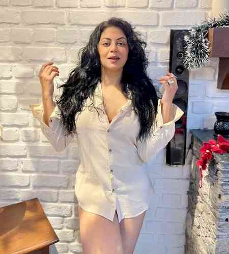 Kavita Kaushik urges compassion and unity in wake of Air India Crash, says, be grateful for being alive