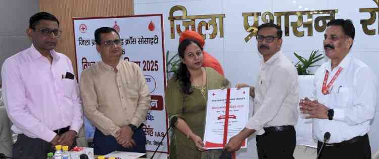 रक्तदाताओं व रक्तदान से जुड़ी संस्थाओं से लें प्रेरणाः उपायुक्त धर्मेंद्र सिंह