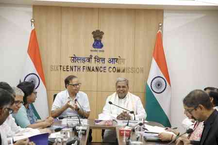Karnataka CM meets 16th Finance Commission Chairman, seeks balanced approach to tax devolution 