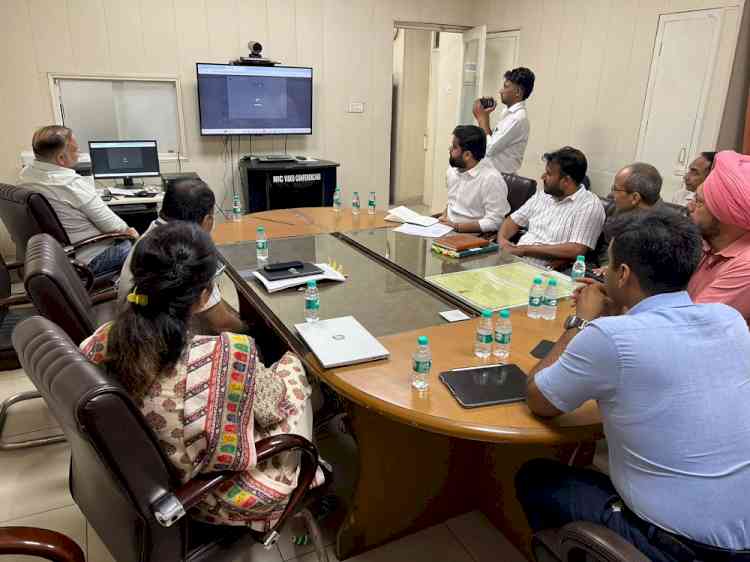 First randomization of vote counting staff held