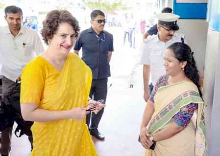 All roads lead to Nilambur: CM Vijayan, Priyanka Gandhi arrive as campaign heats up