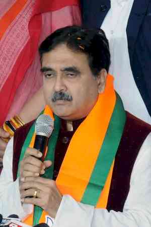Seven-member medical board to treat BJP MP Abhijit Gangopadhyay for acute pancreatitis 