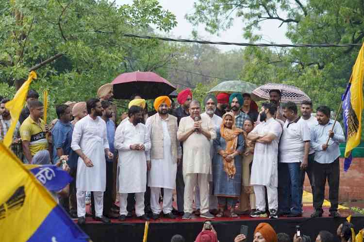 Rakhi Birla Predicts Big Win for Sanjeev Arora in Ludhiana (West)