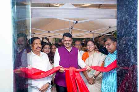 CM Fadnavis exhorts BJP workers to strive to continue victory march in Vasai during civic polls