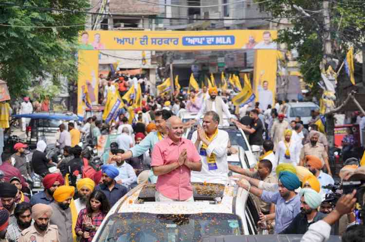 Historic Road show on the last day of campaign seals AAP's victory