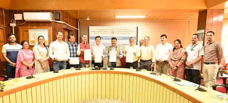 Nauni varsity partners with Himgiri Agri Solutions for Apple Cider Vinegar Technology