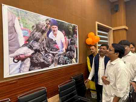 Jharkhand Congress celebrates Rahul Gandhi’s birthday with photo exhibition, pledges to uphold his ideals
