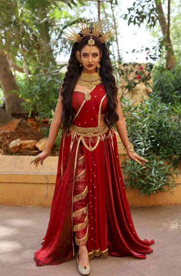 Kavita Banerjee REVEALS it takes 2 hours to get ready in Karn Mohini look