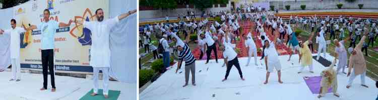 दोआबा कालेज जालन्धर में अन्तर्राष्ट्रीय योग दिवस मनाया गया