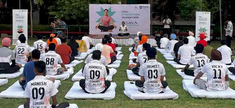 100 take part in yoga session at Max Hospital, Bathinda