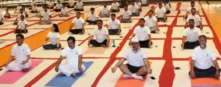 योग सदियों से भारतीय संस्कृति का हिस्साः कुलपति डॉ. संजय कौशिक