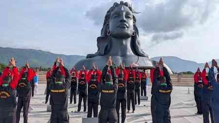 Isha Foundation offers free Yoga sessions to over 10,000 defence personnel