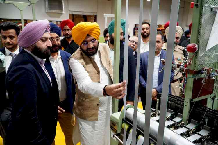Punjab Industries Minister Tarunpreet Singh Sond inaugurates industrial unit Ortech Textiles