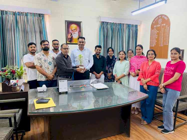 जीएनडीयू के हिंदी विभाग में विशेष व्याख्यान का आयोजन 