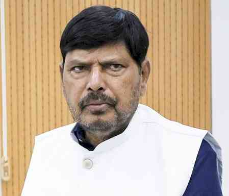 Ramdas Athawale slams Raj and Uddhav Thackeray over opposition to Hindi 