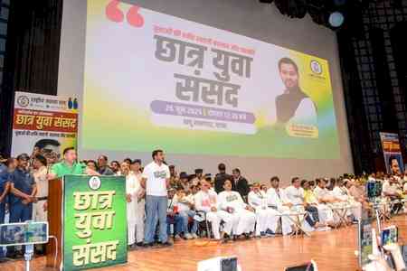 Tejashwi slams Nitish-led Bihar govt over unemployment, lack of industrial development 