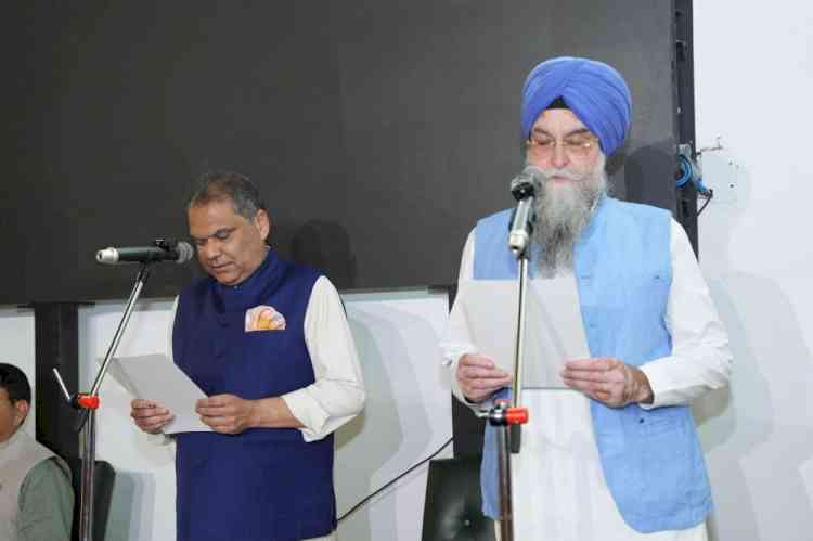 Punjab Vidhan Sabha Speaker administers oath to newly elected MLA Sanjeev Arora