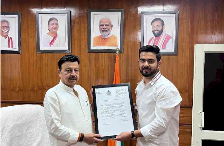 Entrepreneur with Roots in Kurukshetra Pankaj Bajaj Feted by Haryana Cabinet Minister Rao Narbir Singh