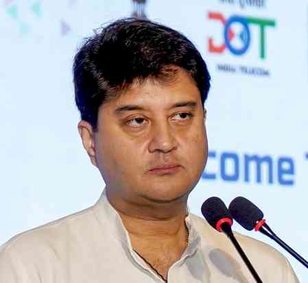 Scindia assures support to make Tripura pineapple a global brand